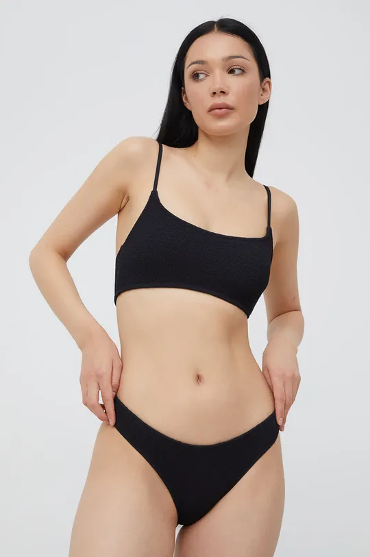 Bikini top Pieces Vivian  Φόδρα: 100% Πολυεστέρας Κύριο υλικό: 10% Σπαντέξ, 24% Πολυαμίδη, 66% Πολυεστέρας