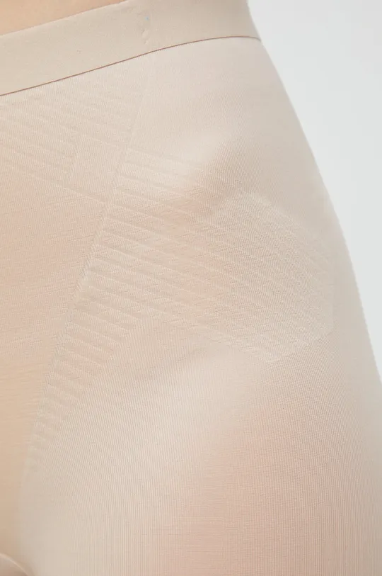 Kratke hlače za oblikovanje Spanx  Temeljni materijal: 45% Likra, 55% Najlon Uložak: 100% Pamuk