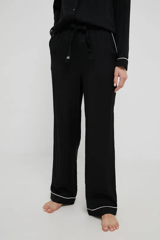 Pidžama s trakom za oči Karl Lagerfeld  60% Viskoza, 27% Viskoza EcoVero, 13% Svila Završni sloj: 50% Viskoza, 50% Viskoza EcoVero