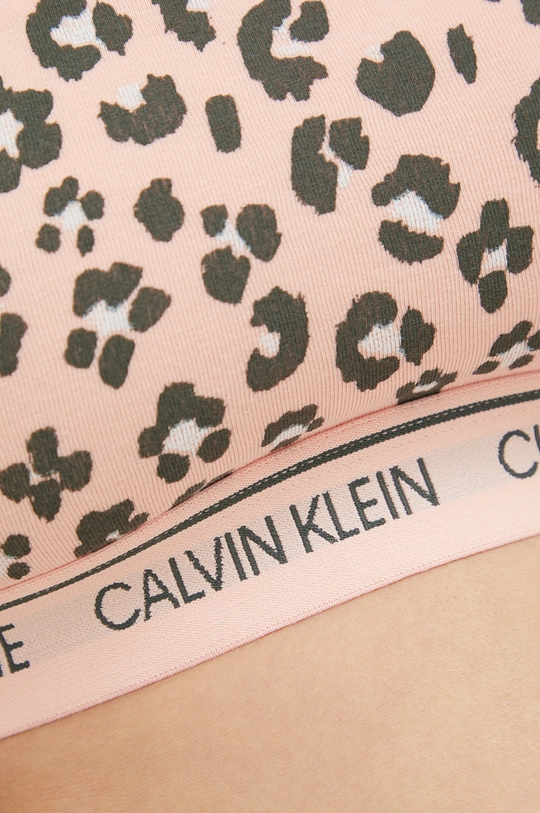 Grudnjak Calvin Klein Underwear  Temeljni materijal: 55% Pamuk, 37% Modal, 8% Elastan Traka: 69% Najlon, 16% Poliester, 15% Elastan