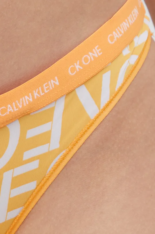Calvin Klein Underwear stringi 82 % Poliamid, 18 % Elastan