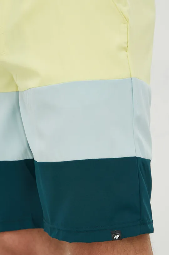 Plavkové šortky 4F  Základná látka: 95% Polyester, 5% Elastan Podšívka: 100% Polyester