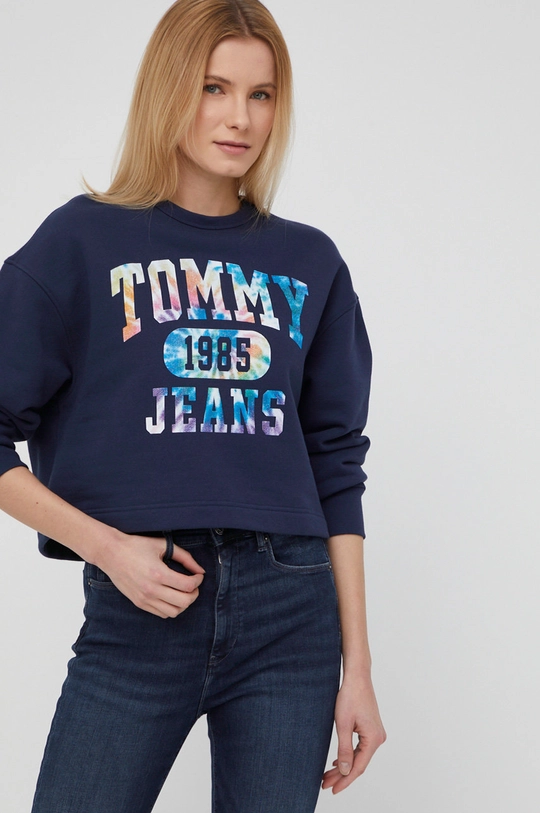 mornarsko modra Tommy Jeans bombažni pulover