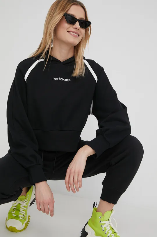 μαύρο Βαμβακερή μπλούζα New Balance Γυναικεία