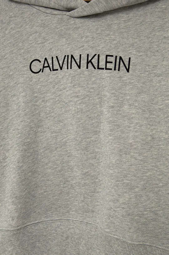Παιδική βαμβακερή μπλούζα Calvin Klein Jeans  Κύριο υλικό: 100% Βαμβάκι Φόδρα κουκούλας: 100% Βαμβάκι Πλέξη Λαστιχο: 95% Βαμβάκι, 5% Σπαντέξ