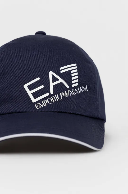 EA7 Emporio Armani Βαμβακερό καπέλο σκούρο μπλε