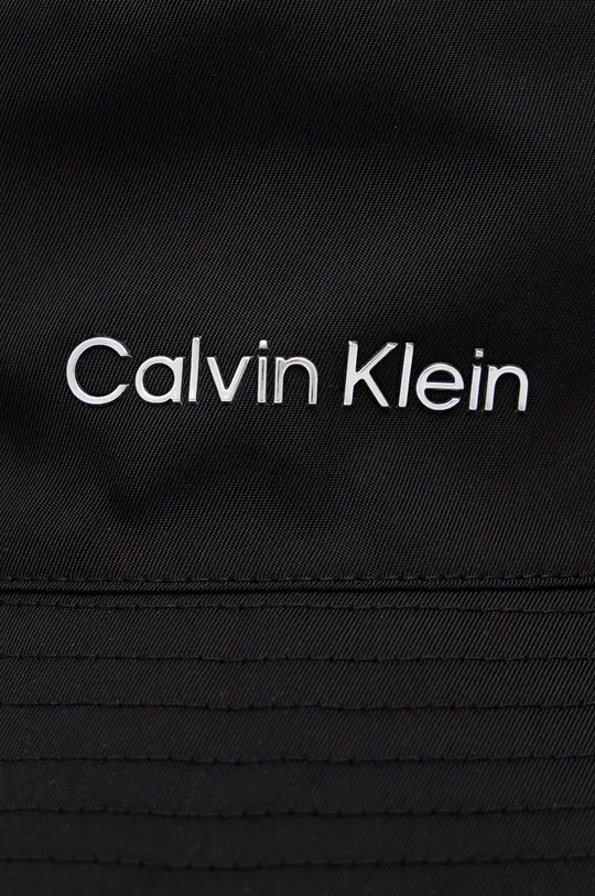 Αναστρέψιμο καπέλο Calvin Klein  Υλικό 1: 100% Βαμβάκι Υλικό 2: 100% Πολυεστέρας