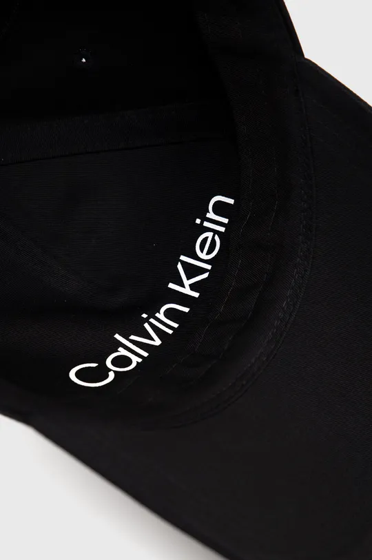 črna Calvin Klein bombažna kapa