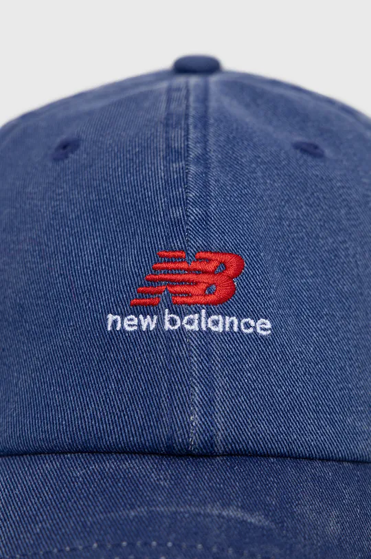 Bavlnená čiapka New Balance LAH01003VBE modrá