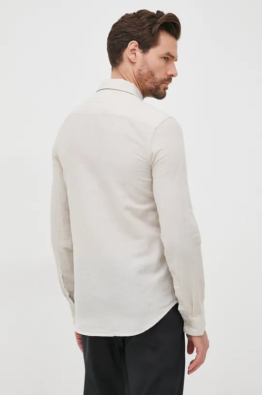 Lanena srajca Calvin Klein <p> 60 % Lan, 40 % Bombaž</p>