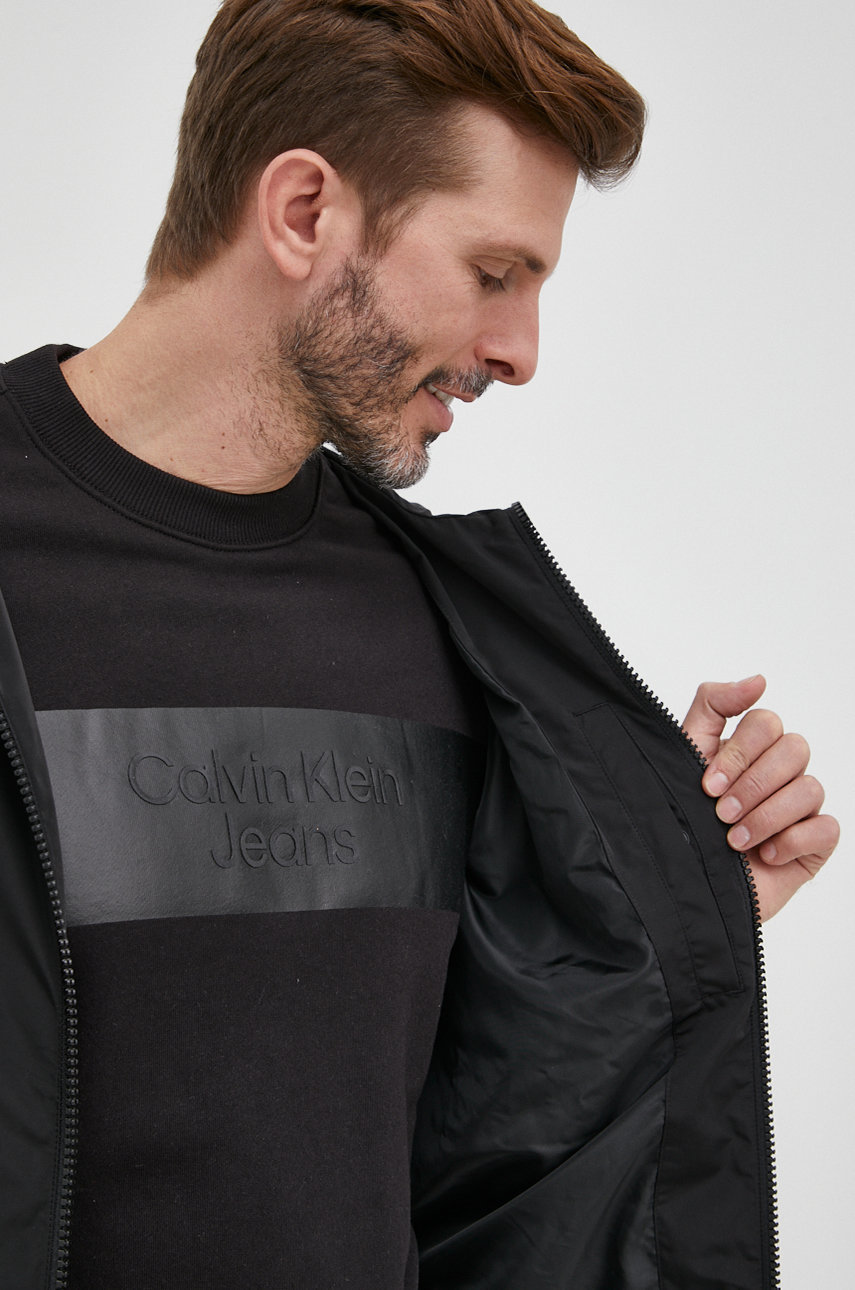 Куртка Calvin Klein Jeans чоловіча колір чорний перехідна | ANSWEAR.ua