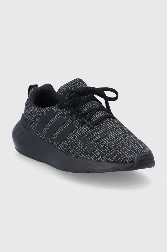 Otroški čevlji adidas Originals Swift Run črna