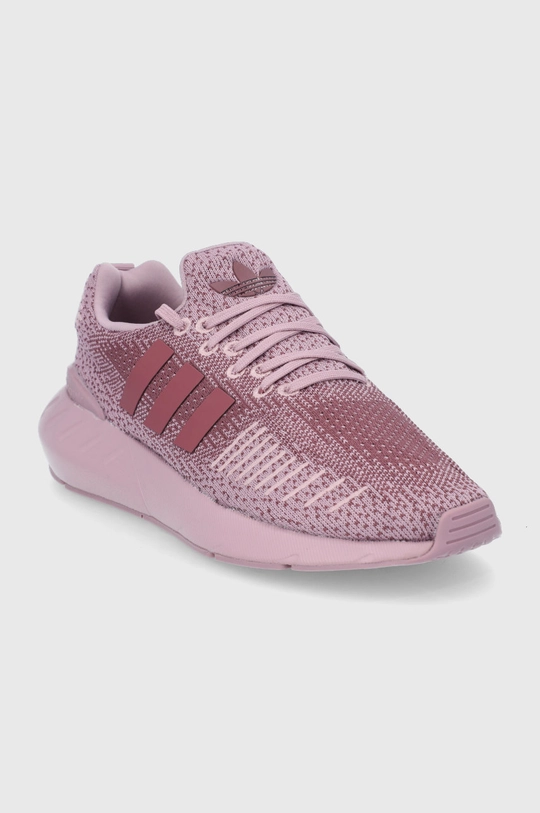 Topánky adidas Originals Swift Run fialová