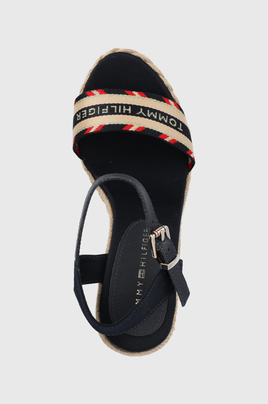 Sandály Tommy Hilfiger dámské, tmavomodrá barva, na klínku | ANSWEAR.cz