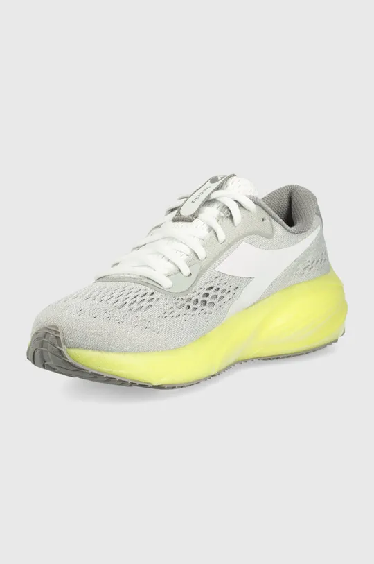 Παπούτσια για τρέξιμο Diadora Freccia  Πάνω μέρος: Συνθετικό ύφασμα, Υφαντικό υλικό Εσωτερικό: Υφαντικό υλικό Σόλα: Συνθετικό ύφασμα