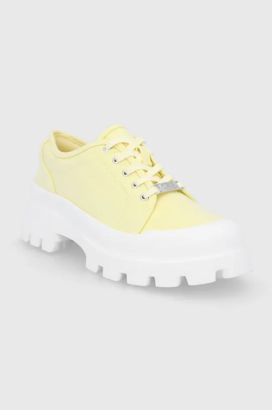 Πάνινα παπούτσια Steve Madden Mt Fuji κίτρινο