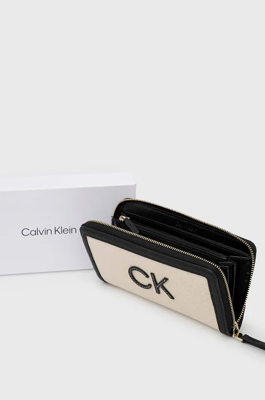 beżowy Calvin Klein portfel