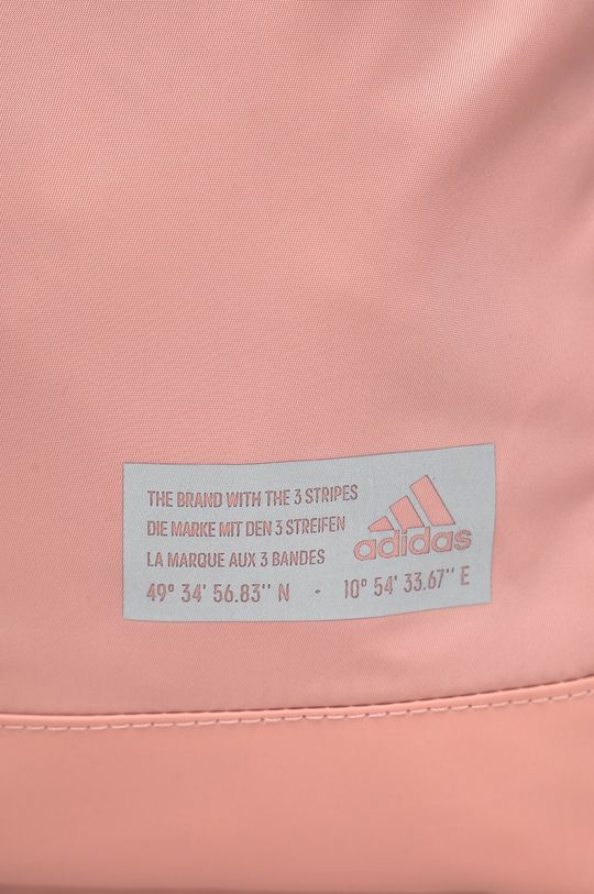 Batoh adidas HA5666  Podšívka: 100% Recyklovaný polyester Hlavní materiál: 100% Recyklovaný polyamid Jiné materiály: 100% Polyethylen