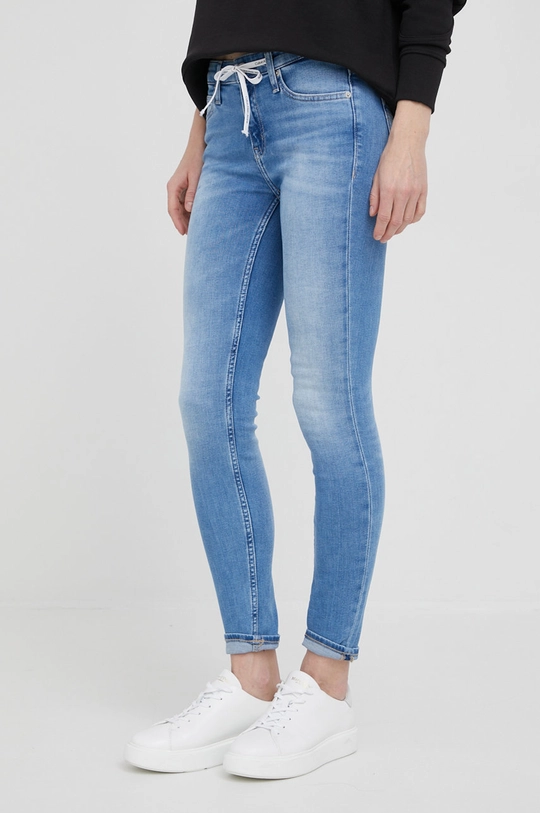 niebieski Calvin Klein Jeans jeansy J20J218619.PPYY Damski