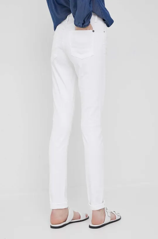 Τζιν παντελόνι Pepe Jeans Regent  Κύριο υλικό: 97% Βαμβάκι, 3% Σπαντέξ Φόδρα τσέπης: 38% Βαμβάκι, 62% Πολυεστέρας