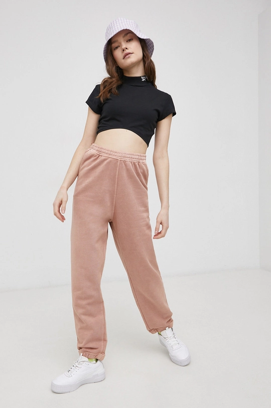 Reebok Classic cotton trousers pink