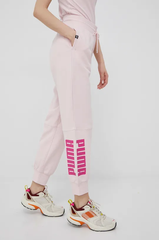 roza Bombažne hlače Puma Ženski
