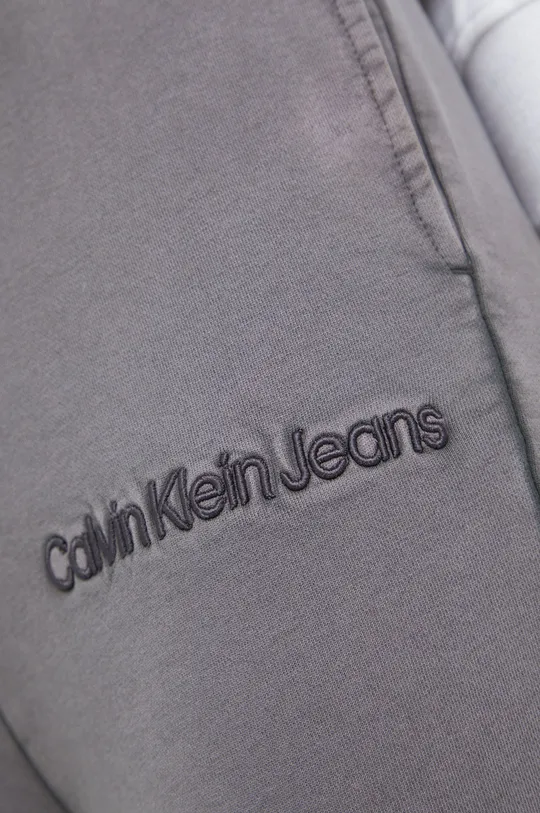 γκρί Βαμβακερό παντελόνι Calvin Klein Jeans