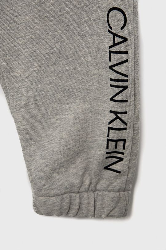 Calvin Klein Jeans Spodnie bawełniane dziecięce IG0IG01322.PPYY 100 % Bawełna