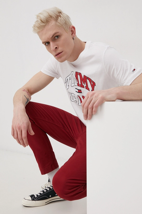 Nohavice Tommy Jeans burgundské