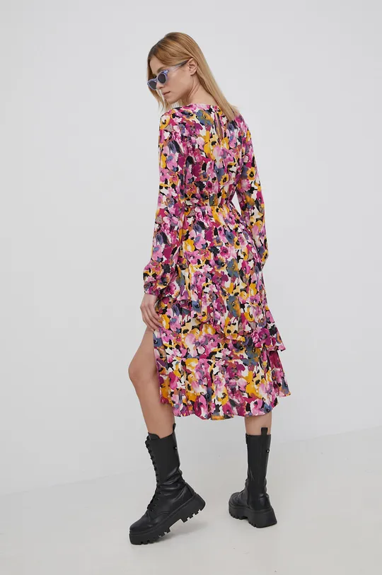 Vero Moda - Φόρεμα  100% LENZING ECOVERO βισκόζη