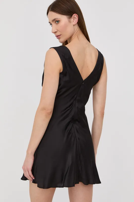 Φόρεμα Bardot  Φόδρα: 100% Πολυεστέρας Κύριο υλικό: 100% Βισκόζη