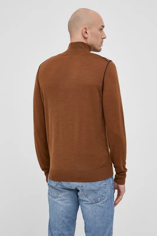 Вовняний светр Boss  Основний матеріал: 30% Ліоцелл, 70% Нова вовна Вставки: 100% Поліестер