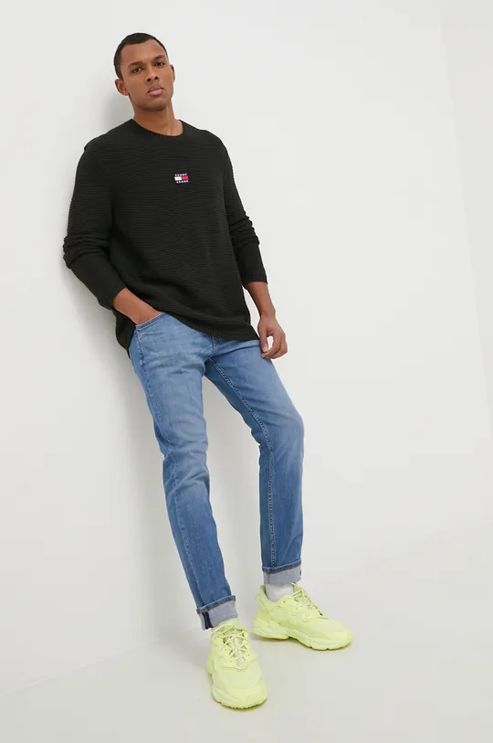 Tommy Jeans gyapjúkeverék pulóver fekete