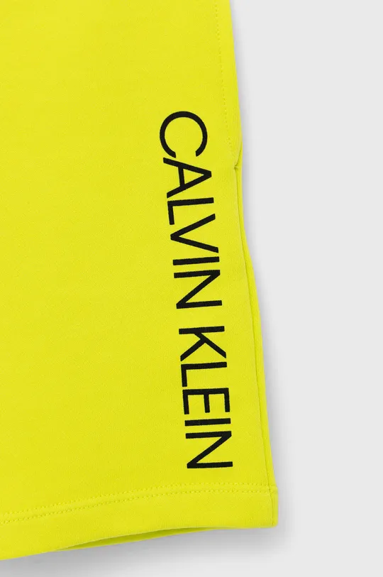 Дитячі бавовняні шорти Calvin Klein Jeans  Основний матеріал: 100% Бавовна Підкладка кишені: 100% Бавовна Оздоблення: 95% Бавовна, 5% Еластан