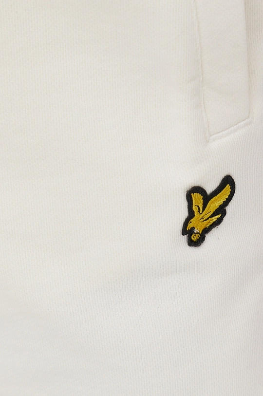 bež Bombažne kratke hlače Lyle & Scott