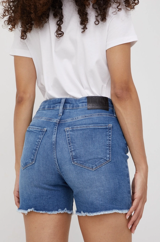 Dkny szorty jeansowe E21W0706 68 % Bawełna, 27 % Poliester, 3 % Wiskoza, 2 % Elastan