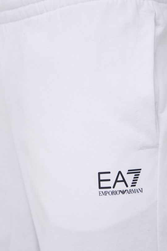 bílá Bavlněné šortky EA7 Emporio Armani