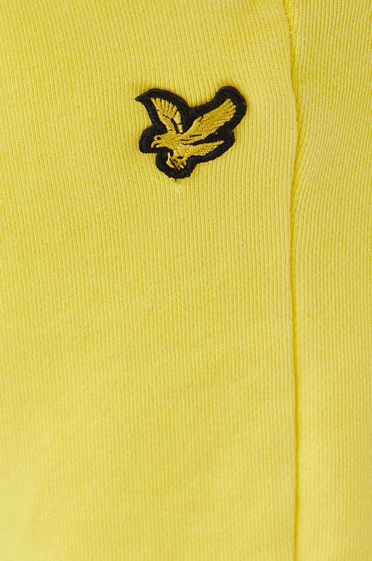 rumena Bombažne kratke hlače Lyle & Scott