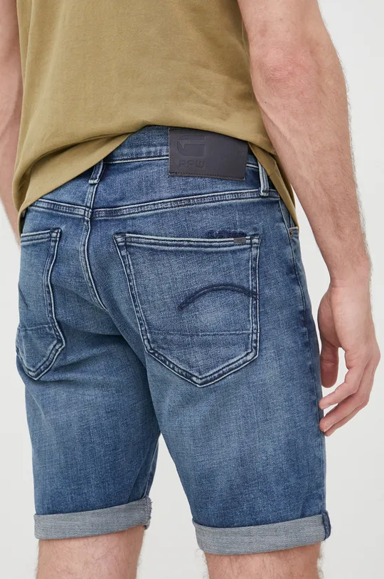 G-Star Raw jeans kratke hlače  Glavni material: 92 % Bombaž, 6 % Elastomultiester, 2 % Elastan Podloga žepa: 65 % Poliester, 35 % Bombaž