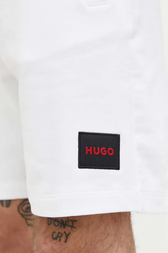bela Bombažne kratke hlače HUGO