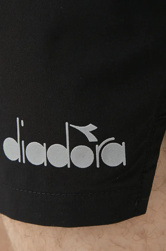 Шорты для бега Diadora  Подкладка: 100% Полиэстер Основной материал: 8% Эластан, 92% Полиэстер Другие материалы: 100% Полиэстер