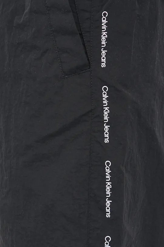 czarny Calvin Klein Jeans szorty J30J320594.PPYY