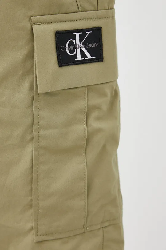 zielony Calvin Klein Jeans szorty bawełniane J30J320068.PPYY