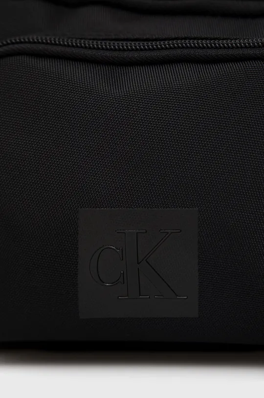 Malá taška Calvin Klein Jeans čierna