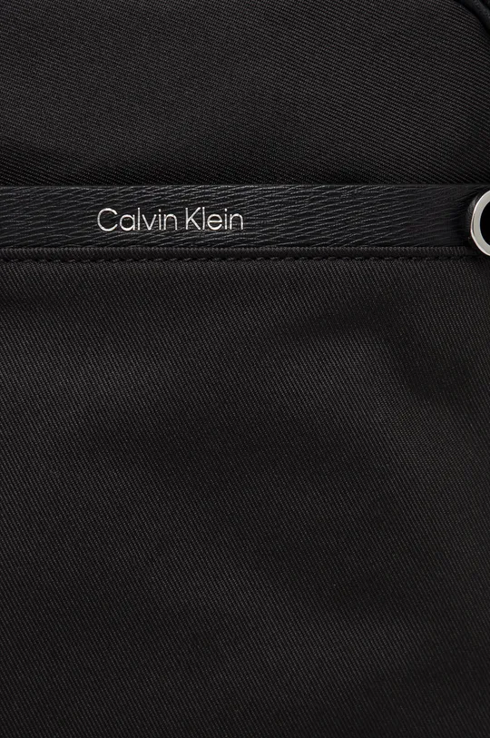 Malá taška Calvin Klein čierna