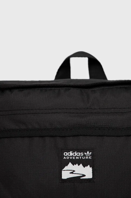 Сумка adidas Originals  Подкладка: 100% Переработанный полиэстер Наполнитель: 100% Полиуретан Основной материал: 100% Переработанный полиэстер