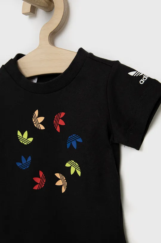 adidas Originals t-shirt bawełniany dziecięcy HE6846 Materiał zasadniczy: 100 % Bawełna, Ściągacz: 95 % Bawełna, 5 % Spandex