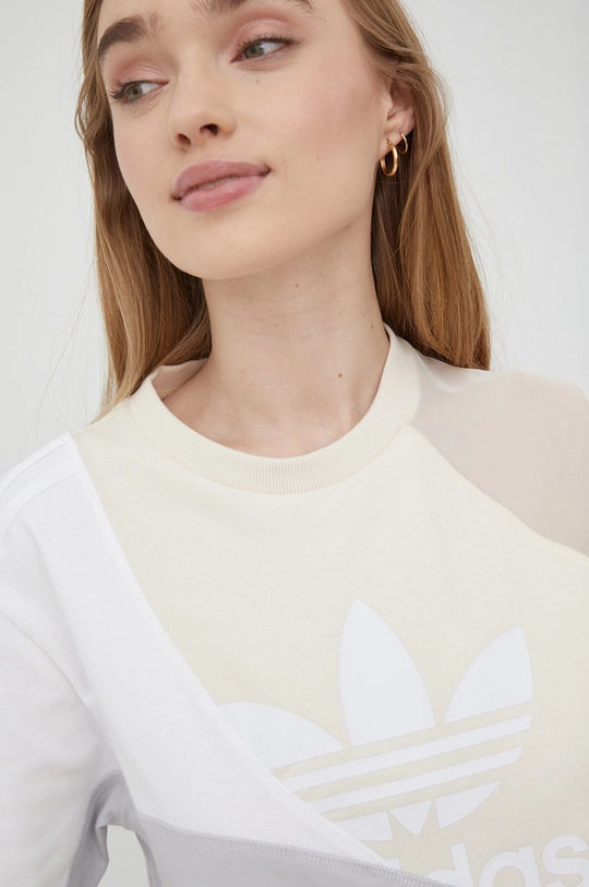 серый Футболка adidas Originals Adicolor