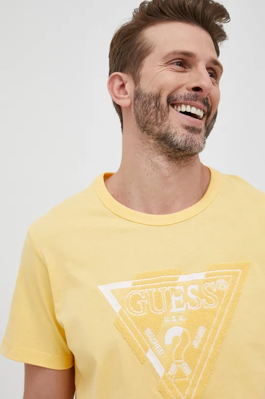 κίτρινο Βαμβακερό μπλουζάκι Guess Ανδρικά