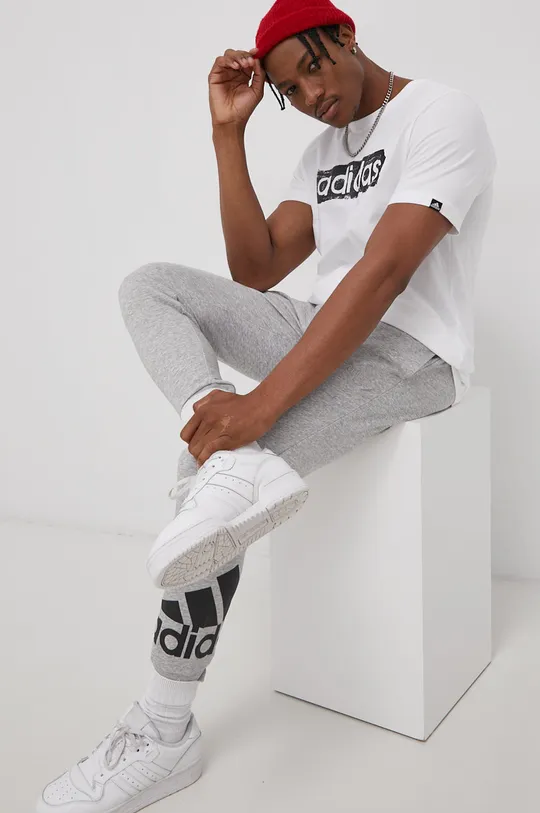 adidas T-shirt bawełniany GL2862 biały
